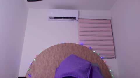 Abigail online show from December 3, 3:03 am