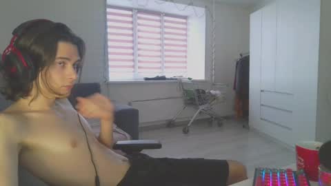 hi  cum in pvt noi extra tip online show from December 5, 9:28 am