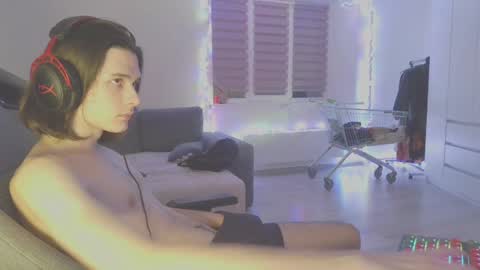 hi  cum in pvt noi extra tip online show from December 12, 12:55 pm