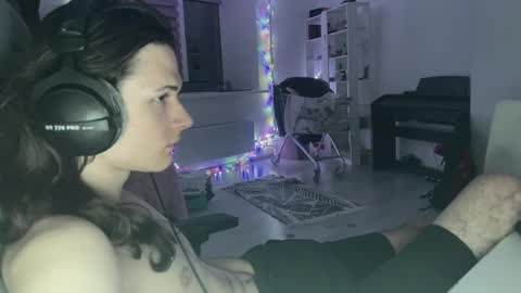 Snapshot of abobus123 chatting on May 12, 10:07 pm hi cum in pvt noi extra tip online show from May 12, 10:07 pm