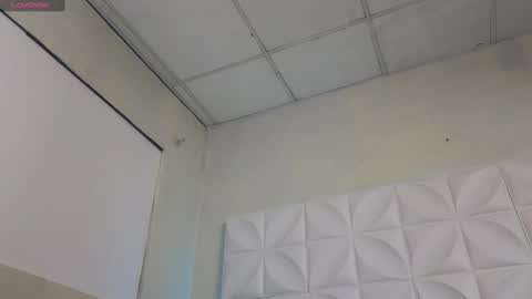 Snapshot of abril1_gh chatting on February 13, 12:32 pm Abril online show from February 13, 12:32 pm