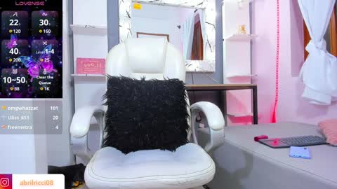 Snapshot of abril_ricci chatting on February 4, 8:56 am Abril  online show from February 4, 8:56 am