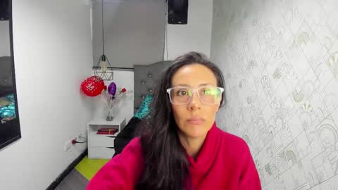 ABRIL online show from March 6, 7:32 pm