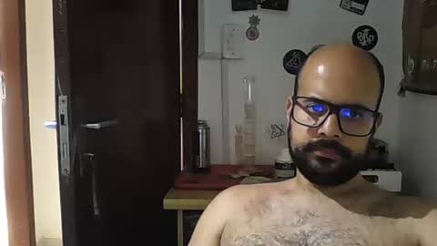 Snapshot of absinnto2016 chatting on September 16, 5:25 pm Luke 33 online show from September 16, 5:25 pm