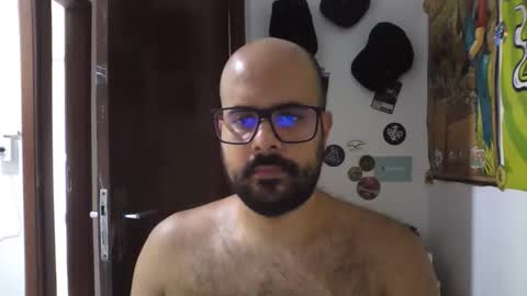 Snapshot of absinnto2016 chatting on February 4, 1:28 pm Luke 33 online show from February 4, 1:28 pm