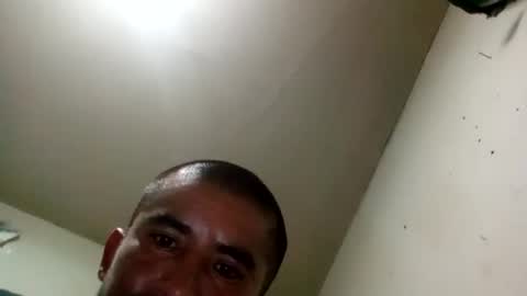 Snapshot of absltorres8 chatting on July 12, 8:05 am absltorres8 online show from July 12, 8:05 am