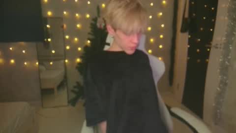 Nick online show from January 12, 3:28 pm