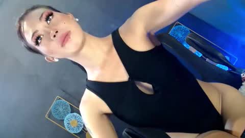 Miss Sophie online show from September 14, 2:33 am