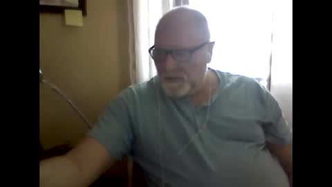 Snapshot of acastor chatting on May 8, 2:55 pm acastor online show from May 8, 2:55 pm