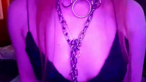 Snapshot of aceasss chatting on July 6, 8:11 pm aceasss online show from July 6, 8:11 pm