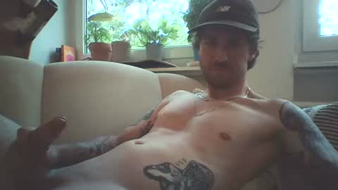 achix2704 online show from July 8, 6:56 pm