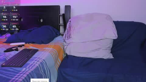 centric independent model   online show from September 12, 11:26 pm