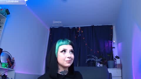 Snapshot of aciddroll chatting on December 7, 9:22 pm Acid or Iya vacation November 19 to November 26 online show from December 7, 9:22 pm