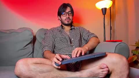 Snapshot of ackerman_eren_ chatting on October 3, 10:45 am R. online show from October 3, 10:45 am