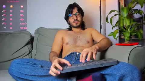 R. online show from November 25, 7:03 pm