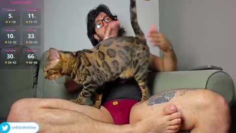 R. online show from March 10, 10:20 am