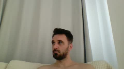 Snapshot of ad14n chatting on January 30, 12:37 pm ad14n online show from January 30, 12:37 pm