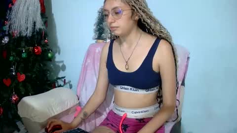 Ada naugthy28 online show from December 16, 11:54 pm