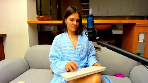 Ada   online show from September 18, 5:04 pm