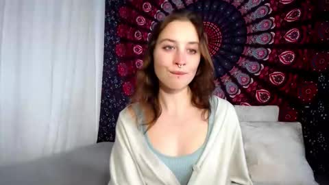 Adalyn online show from January 8, 1:24 pm