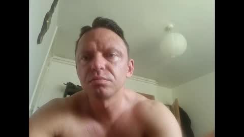 Snapshot of adam4020cm chatting on March 2, 12:34 pm adam4020cm online show from March 2, 12:34 pm