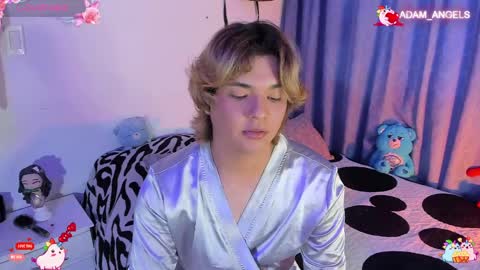 Snapshot of adam_angelsss chatting on April 28, 10:37 pm ADAM ANGELS independent model online show from April 28, 10:37 pm