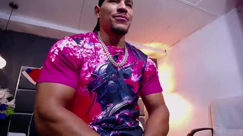 adam_fit19cm online show from December 3, 1:53 pm