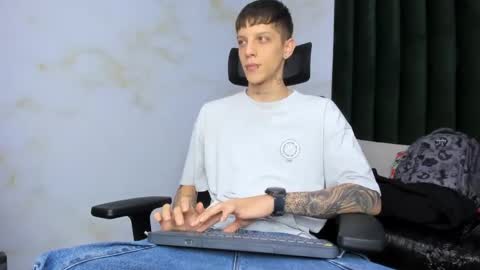 Adam online show from February 26, 8:22 pm