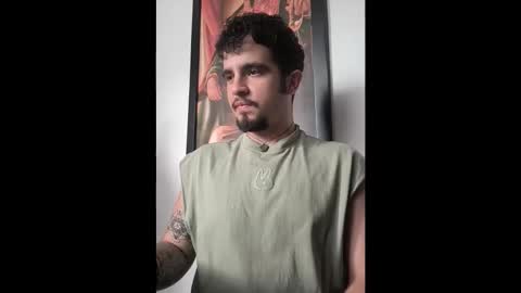 Snapshot of adam_hopper chatting on June 9, 8:53 pm Leo. online show from June 9, 8:53 pm