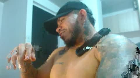 adam shilder7 online show from April 18, 10:43 pm