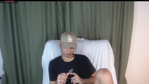 adam_sinclair online show from November 4, 4:11 am