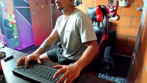 Adam Valencia online show from December 30, 5:23 pm