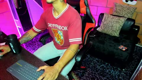 Adam Valencia online show from January 15, 12:09 am