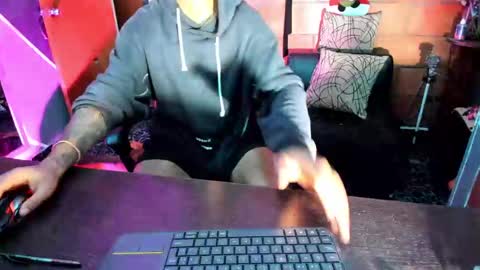 Adam Valencia online show from February 8, 4:03 am