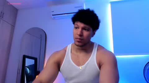 adambrocs1 online show from April 4, 4:04 pm