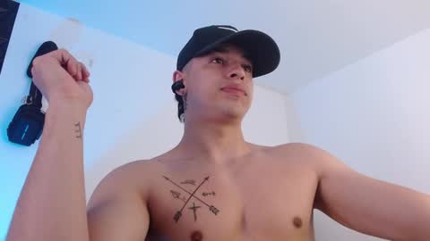 ADAM online show from November 22, 5:01 pm