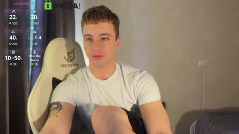 Snapshot of adampolerno chatting on April 26, 12:47 pm Hi Im Adam Glad to see u here 3 And its my first day online show from April 26, 12:47 pm