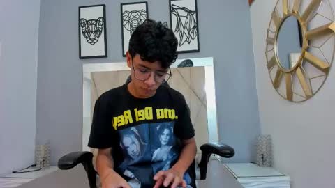 Adams Bobby online show from March 2, 11:17 am