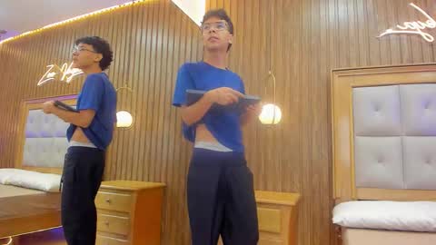 Adams Bobby online show from March 12, 11:49 am