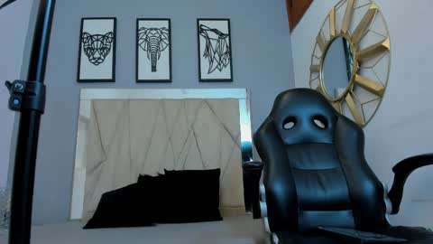 Adams Bobby online show from March 31, 10:59 am