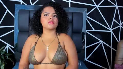 Snapshot of adams_cloe chatting on March 3, 9:44 am Cloe Adams  online show from March 3, 9:44 am