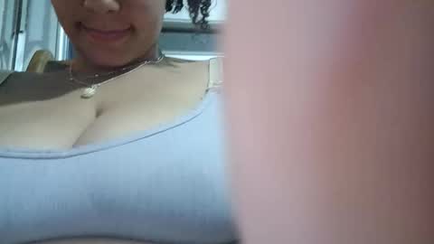 ADAMS Y NIKI online show from January 12, 2:50 am