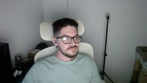 Snapshot of adamussutekh chatting on July 15, 2:06 am Adam online show from July 15, 2:06 am