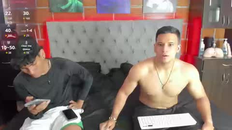 Snapshot of adan_oriol chatting on September 17, 8:32 pm Adan Oriol online show from September 17, 8:32 pm