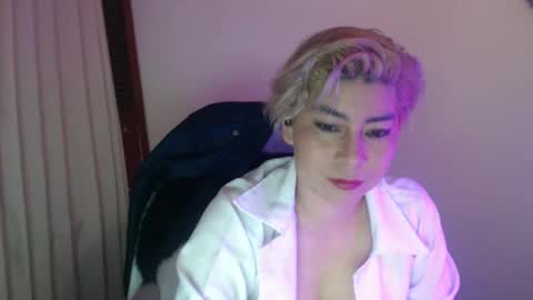 adan_romanoff online show from January 8, 9:00 am