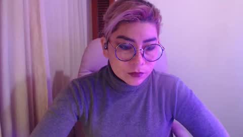Snapshot of adan_romanoff chatting on May 9, 9:36 am adan_romanoff online show from May 9, 9:36 am