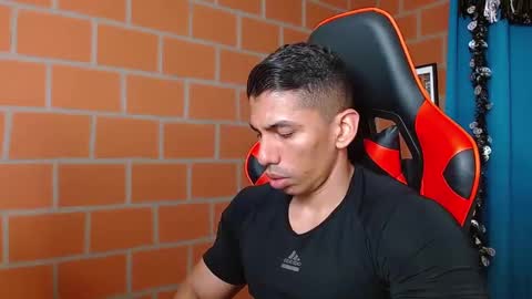 Adan Sin online show from December 28, 1:29 am