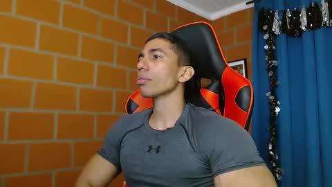 Adan Sin online show from January 4, 3:49 pm