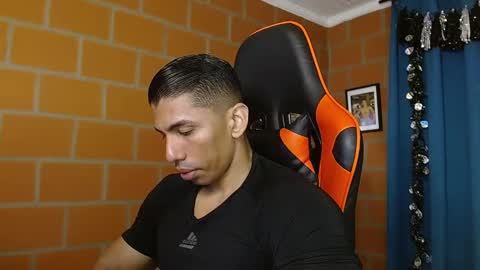 Adan Sin online show from January 31, 2:28 pm