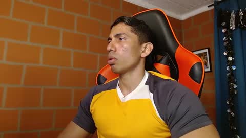 Adan Sin online show from February 13, 4:17 pm